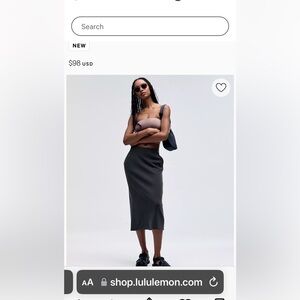 Lululemon softstreme skirt with pockets. 6 grayish black